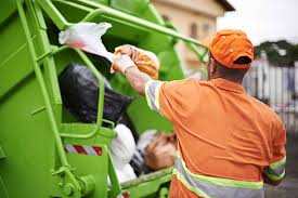 Best Shed Removal  in De Queen, AR